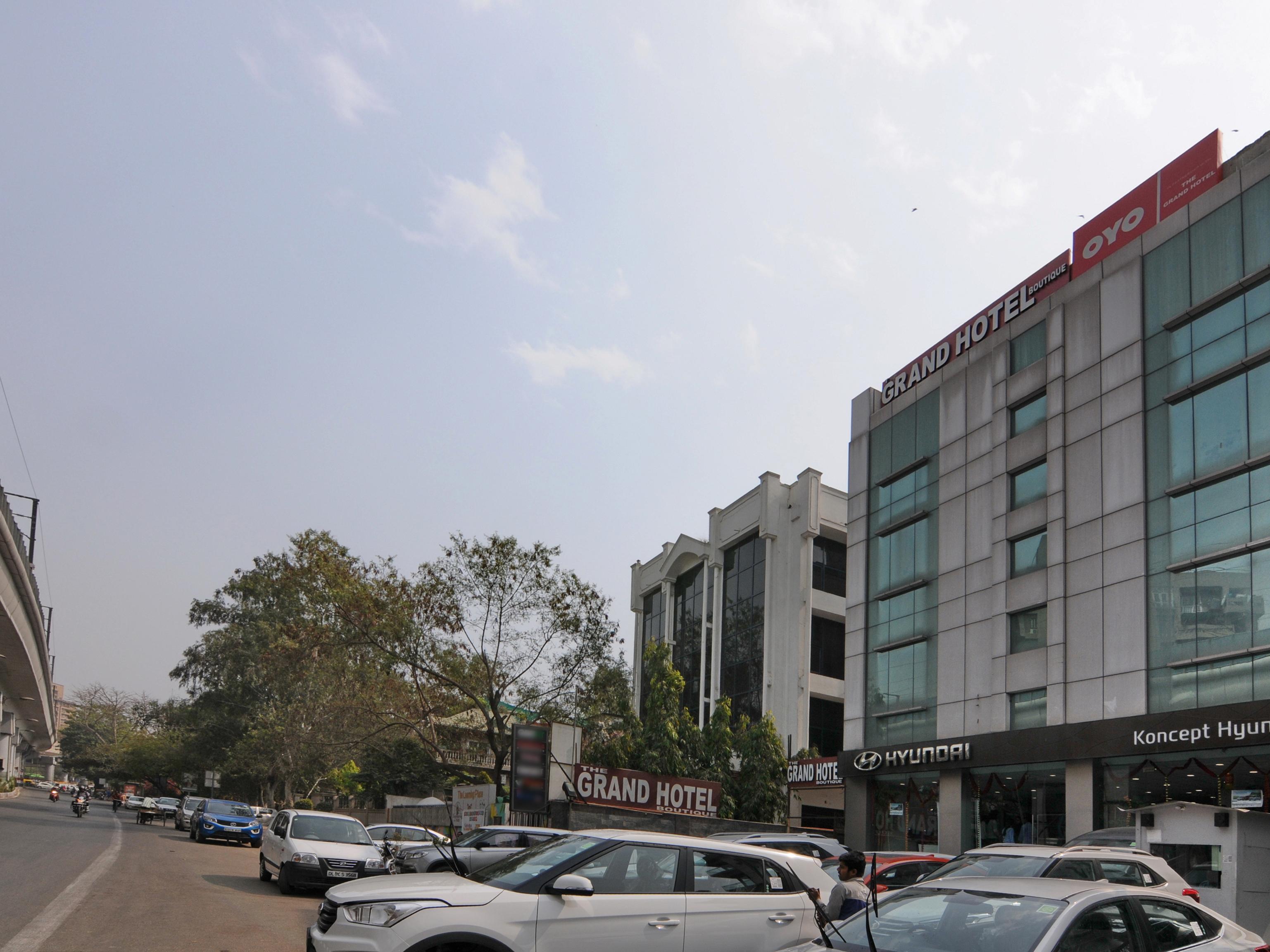 Oyo 6845 The Grand Hotel 新德里 外观 照片